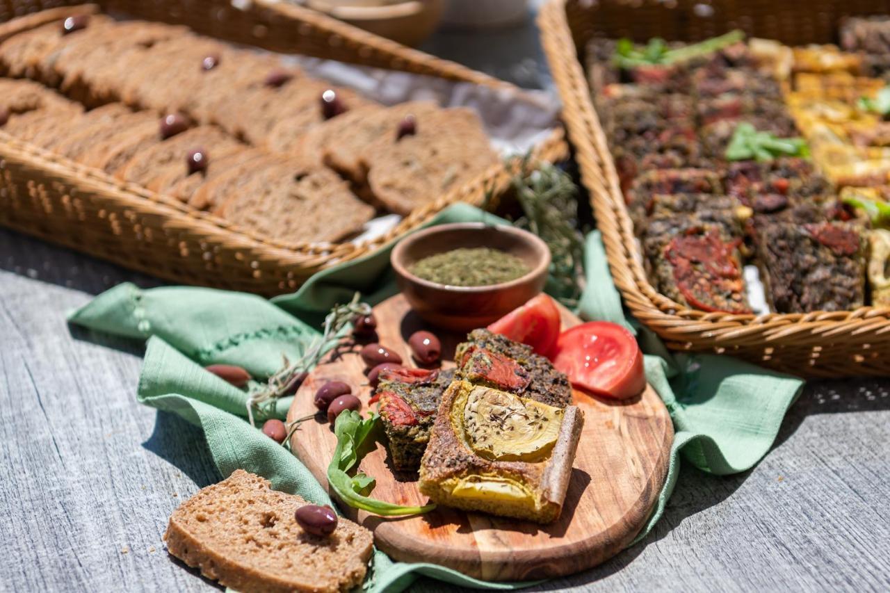 Vita Rama Holistic Hotel And Retreats - Vegan Full Board Obzor Exterior foto